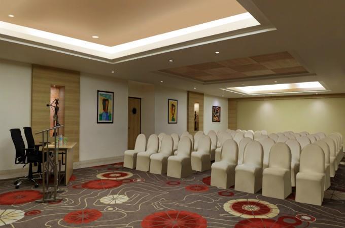 Red Fox By Lemon Tree Hotels, होटल