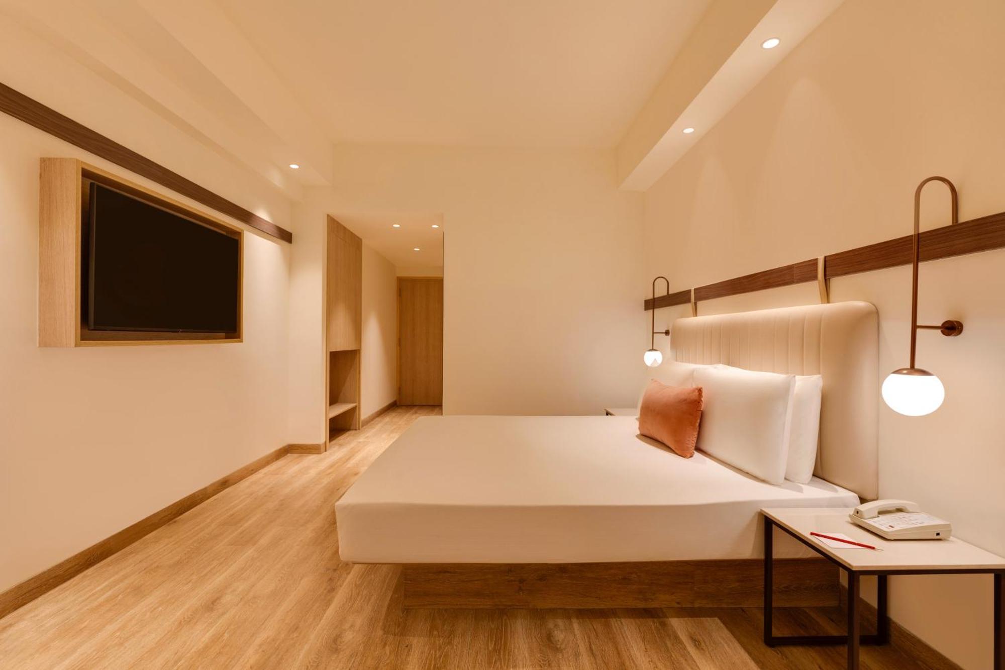 होटल Red Fox By Lemon Tree Hotels,