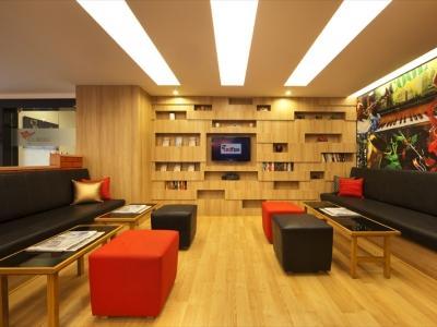 होटल Red Fox By Lemon Tree Hotels, Hyderabad