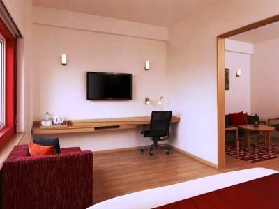 होटल Red Fox By Lemon Tree Hotels,